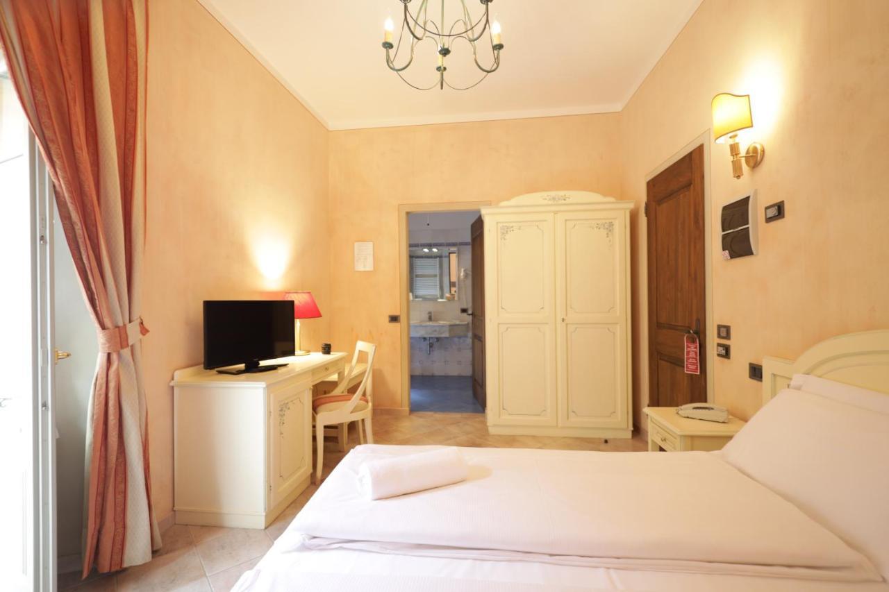 Hotel Il Portico By Lvg Hotel Collection カンノビオ エクステリア 写真