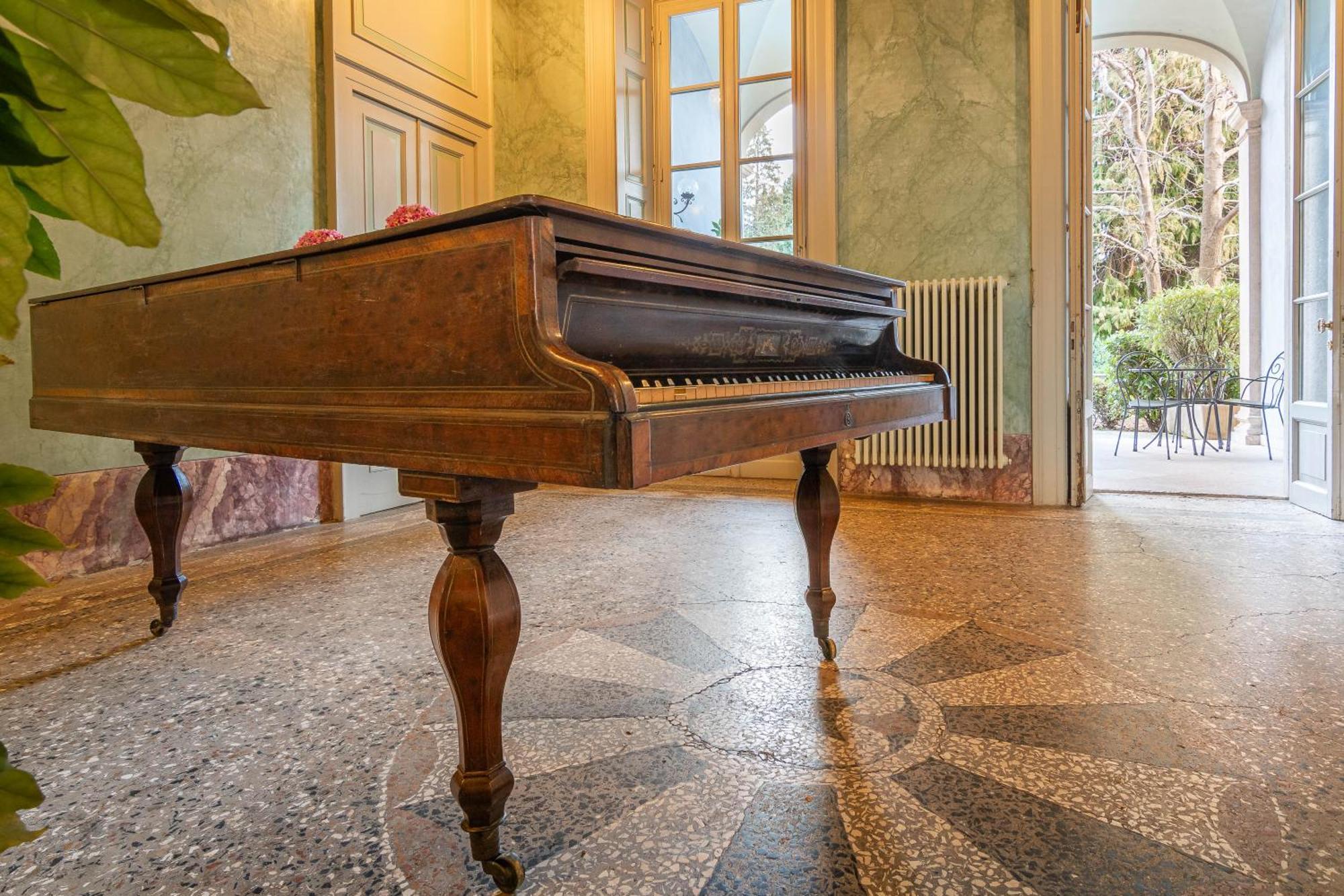 Hotel Il Portico By Lvg Hotel Collection カンノビオ エクステリア 写真